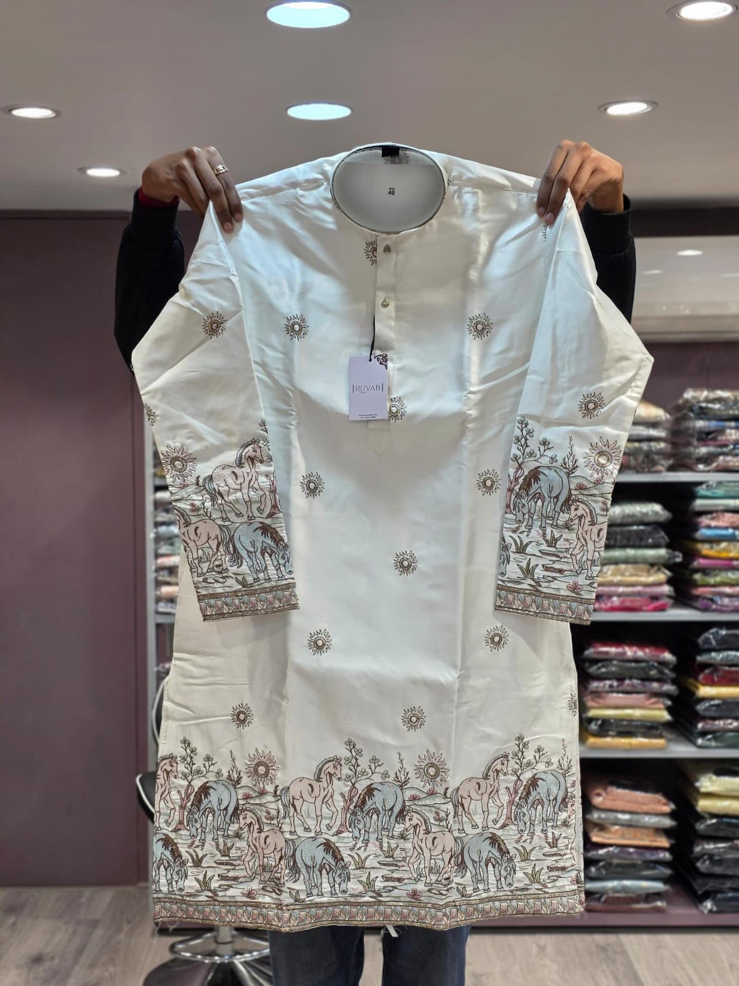 Modern embroidered kurta - horse