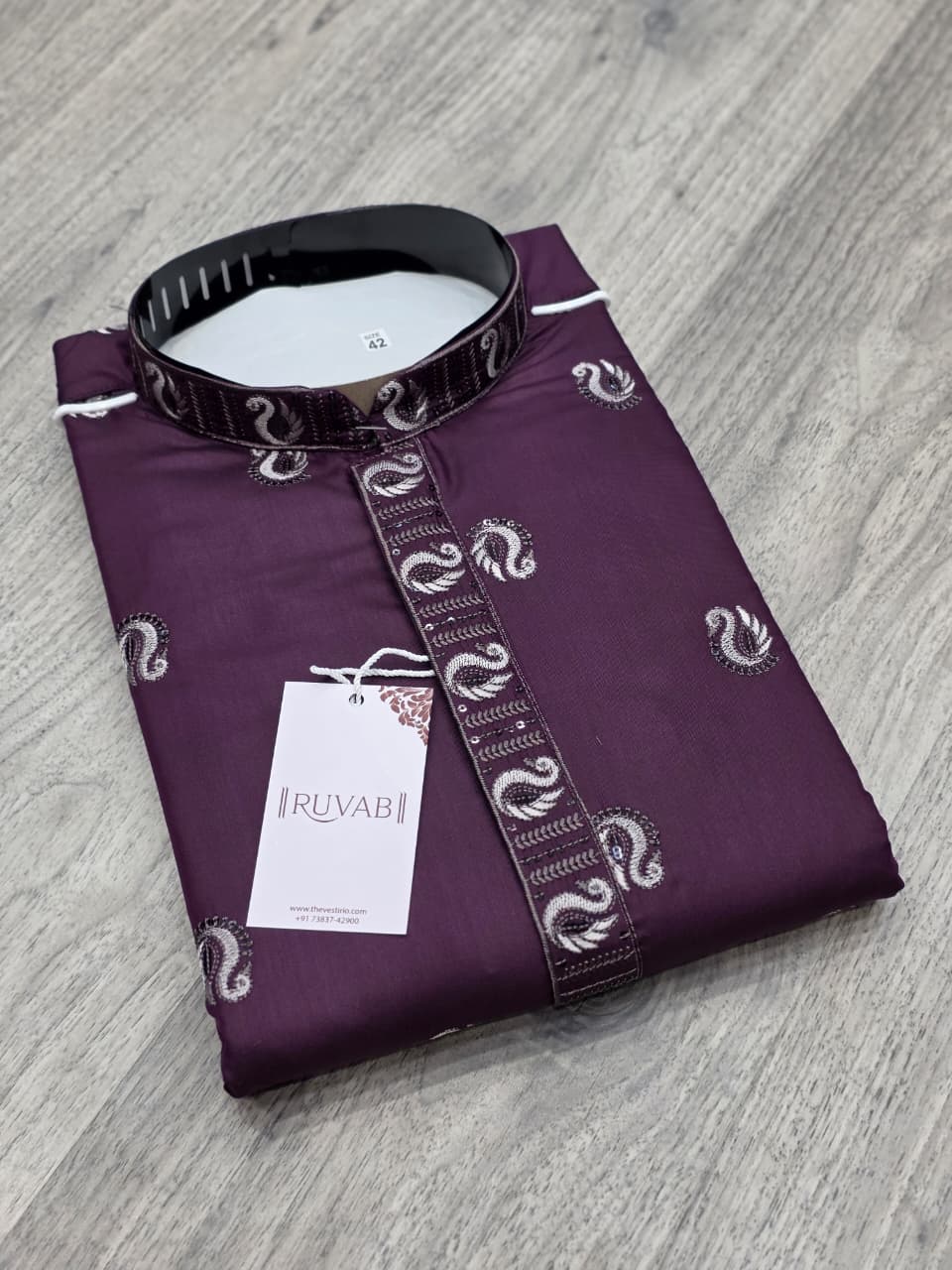 Swan Embroidered Kurta