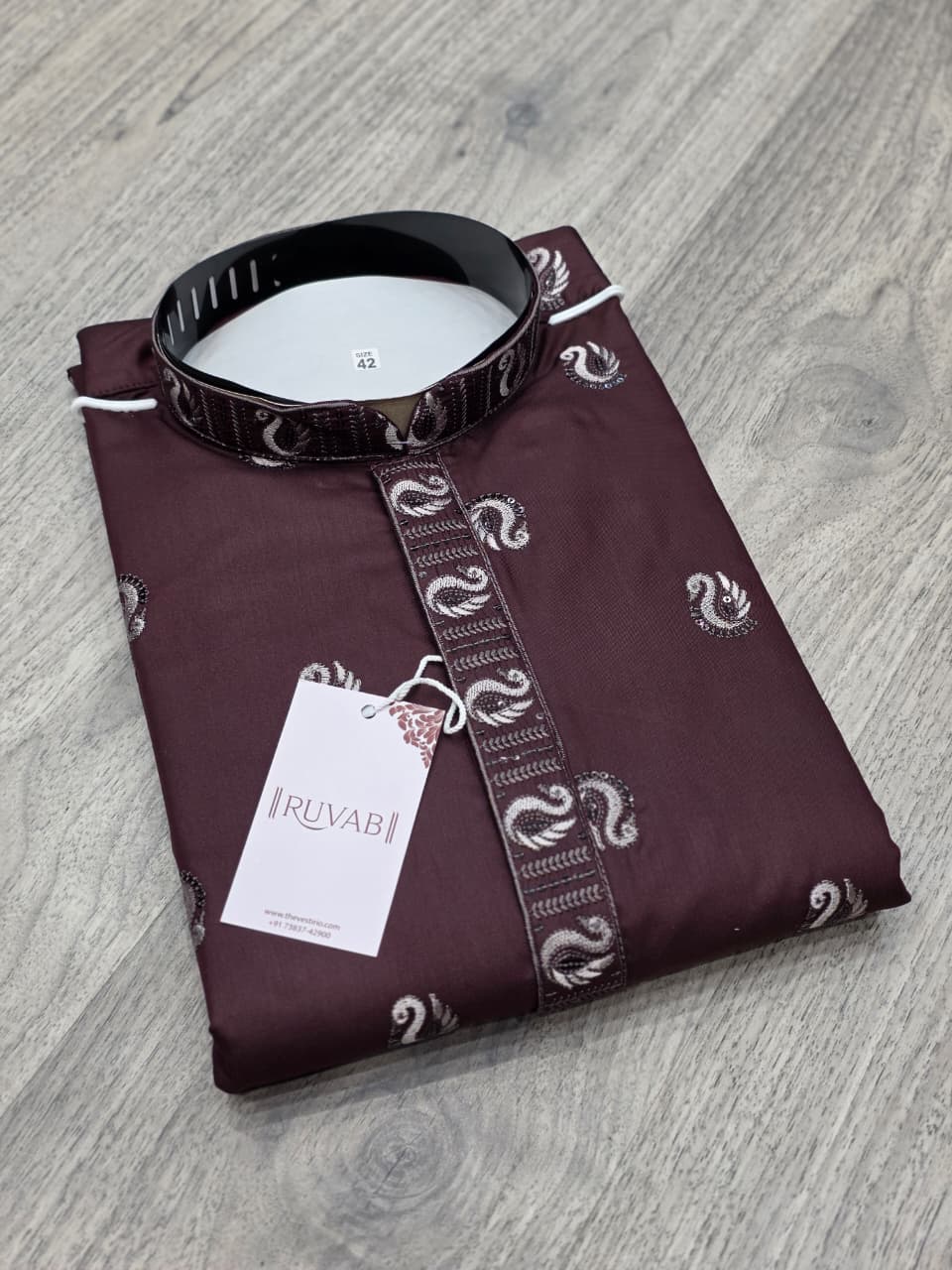 Swan Embroidered Kurta